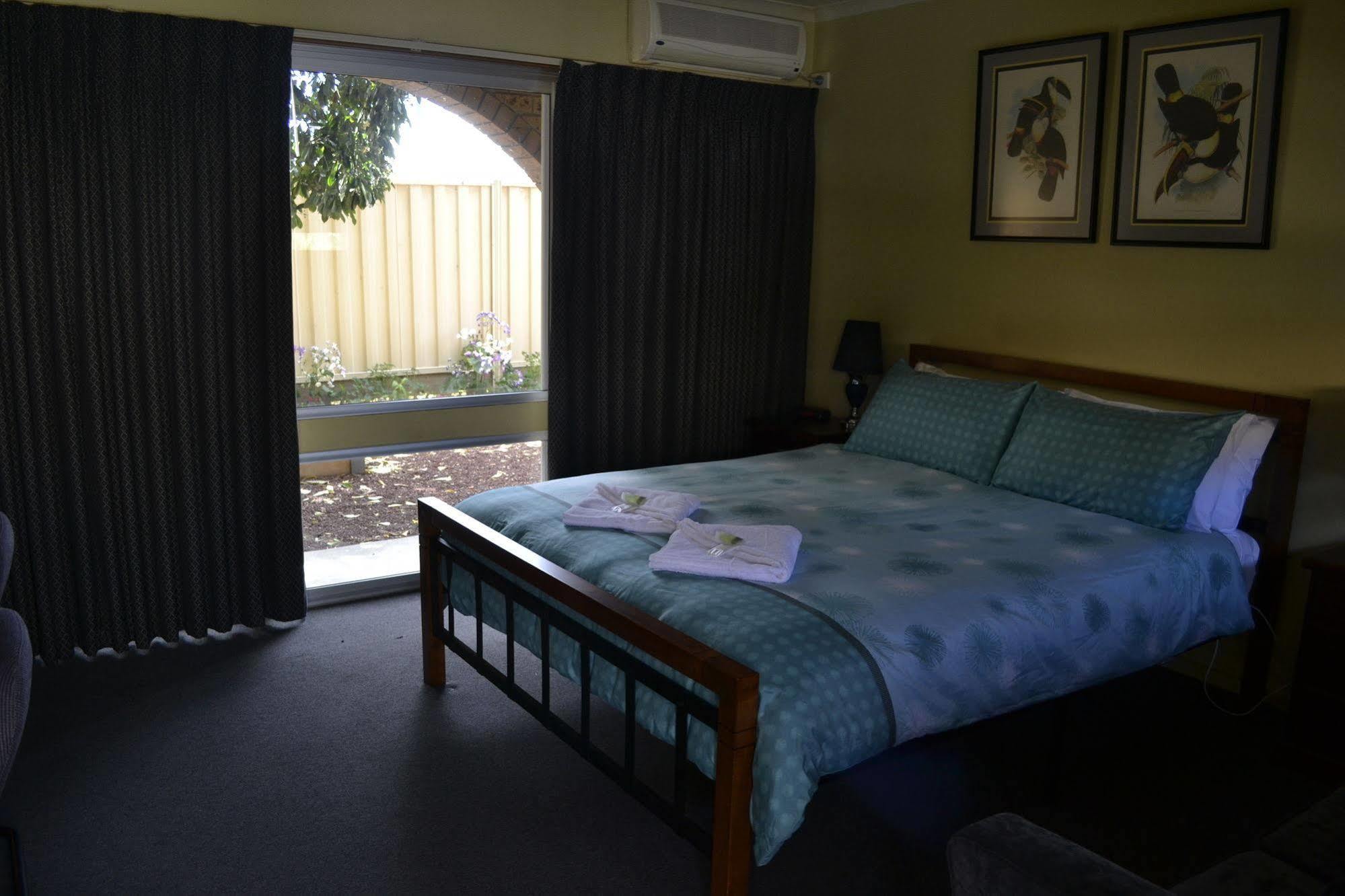 Colac Mid City Motor Inn Eksteriør billede