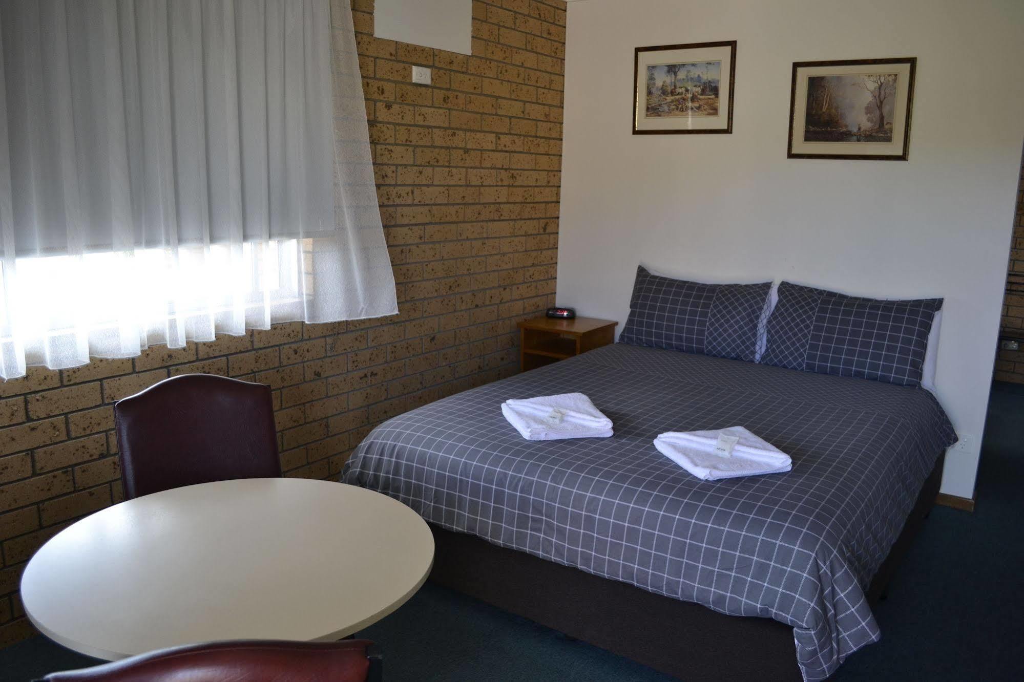 Colac Mid City Motor Inn Eksteriør billede