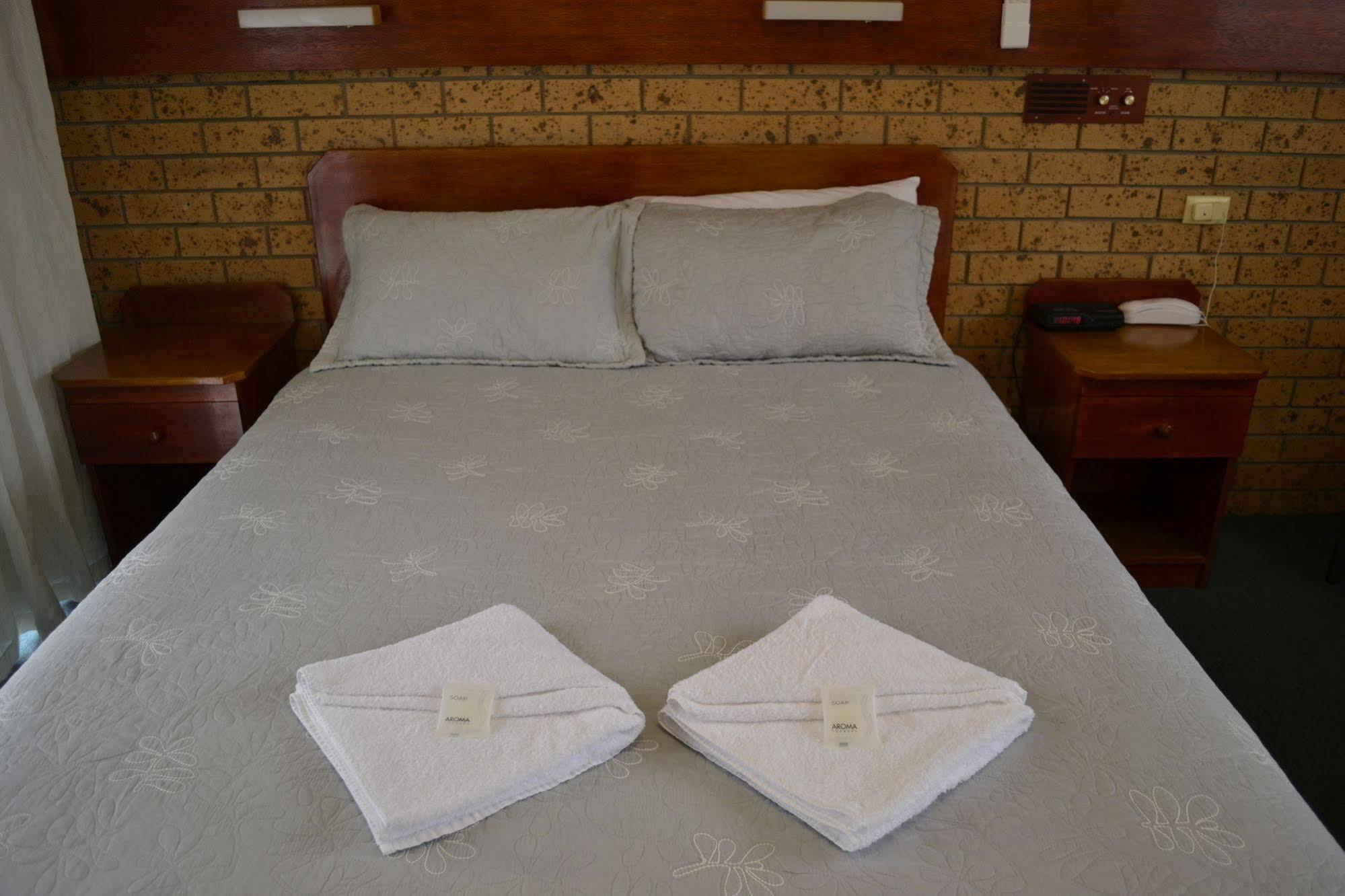 Colac Mid City Motor Inn Eksteriør billede
