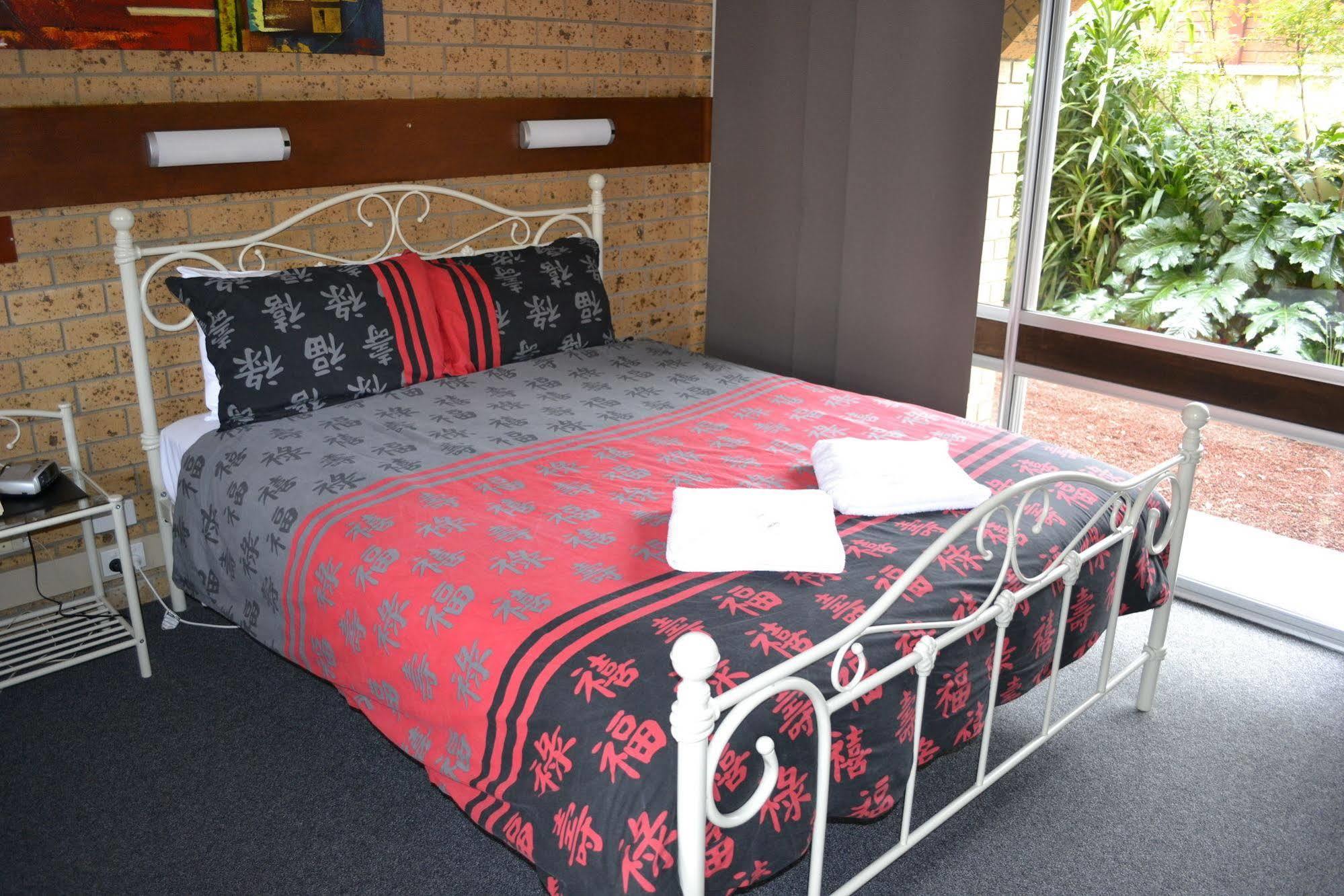 Colac Mid City Motor Inn Eksteriør billede